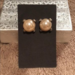 Banana Republic fake pearl earrings